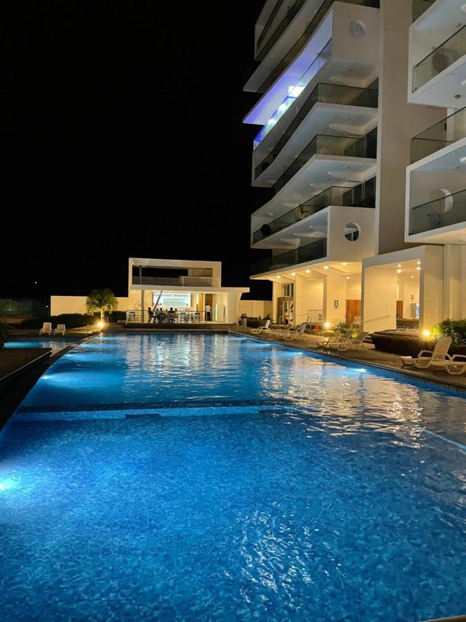 Resort Playa Azul Departamentos Frente Al Mar Tonsupa Eksteriør bilde